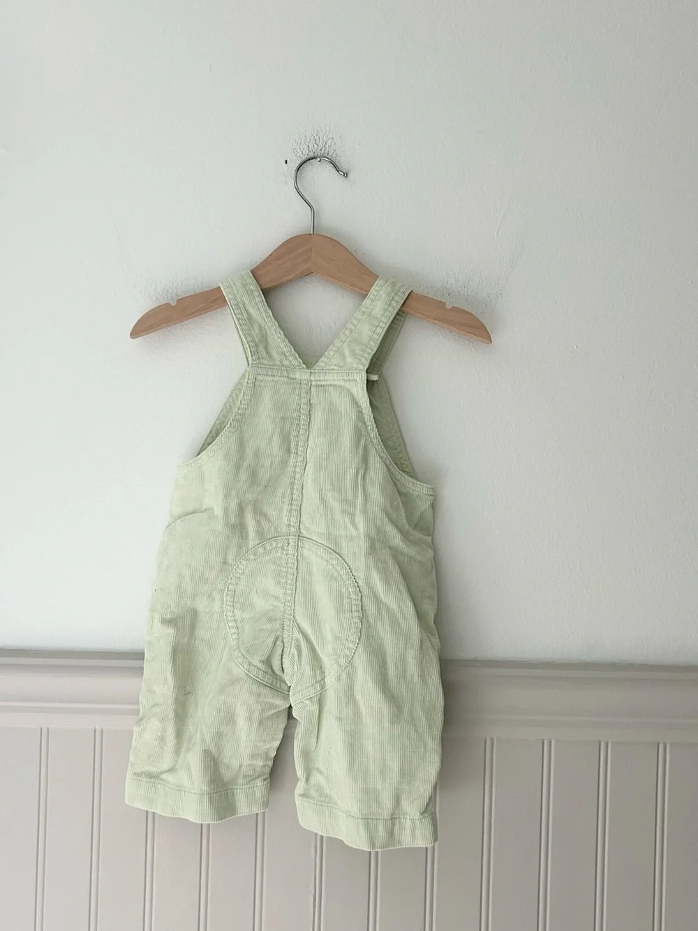 Gymboree 0–3M Pale Green Corduroy Baby Overalls Snap Closure